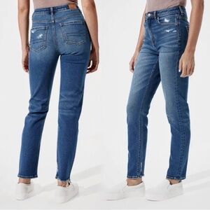 American Eagle Stretch Mom Jean Distressed High Waisted
